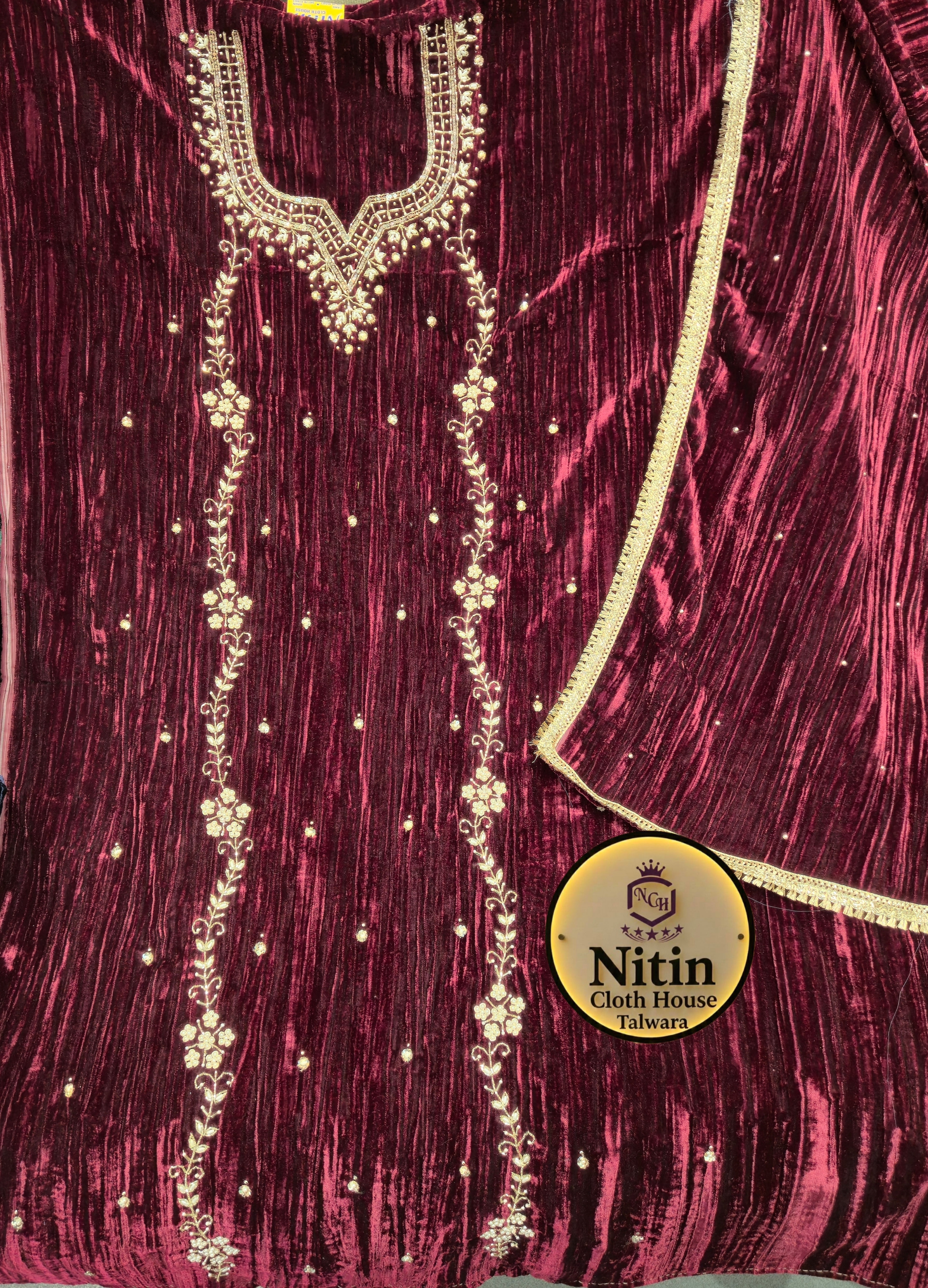 GOLD CRUSH VELVET SUIT