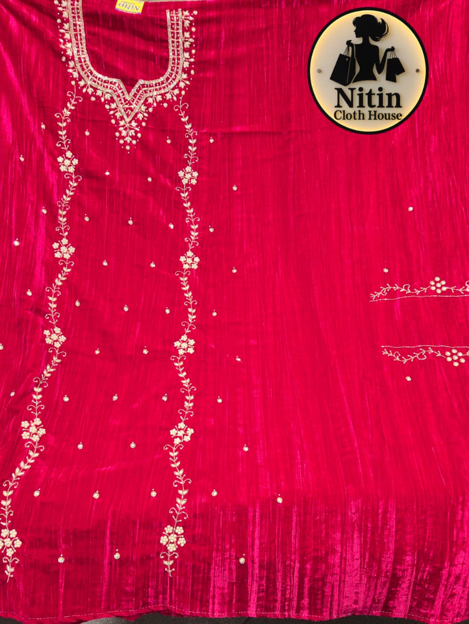 GOLD CRUSH VELVET SUIT