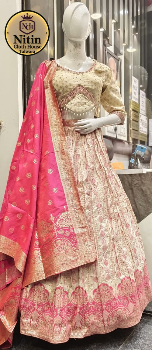 Banarasi Lehenga...♥️