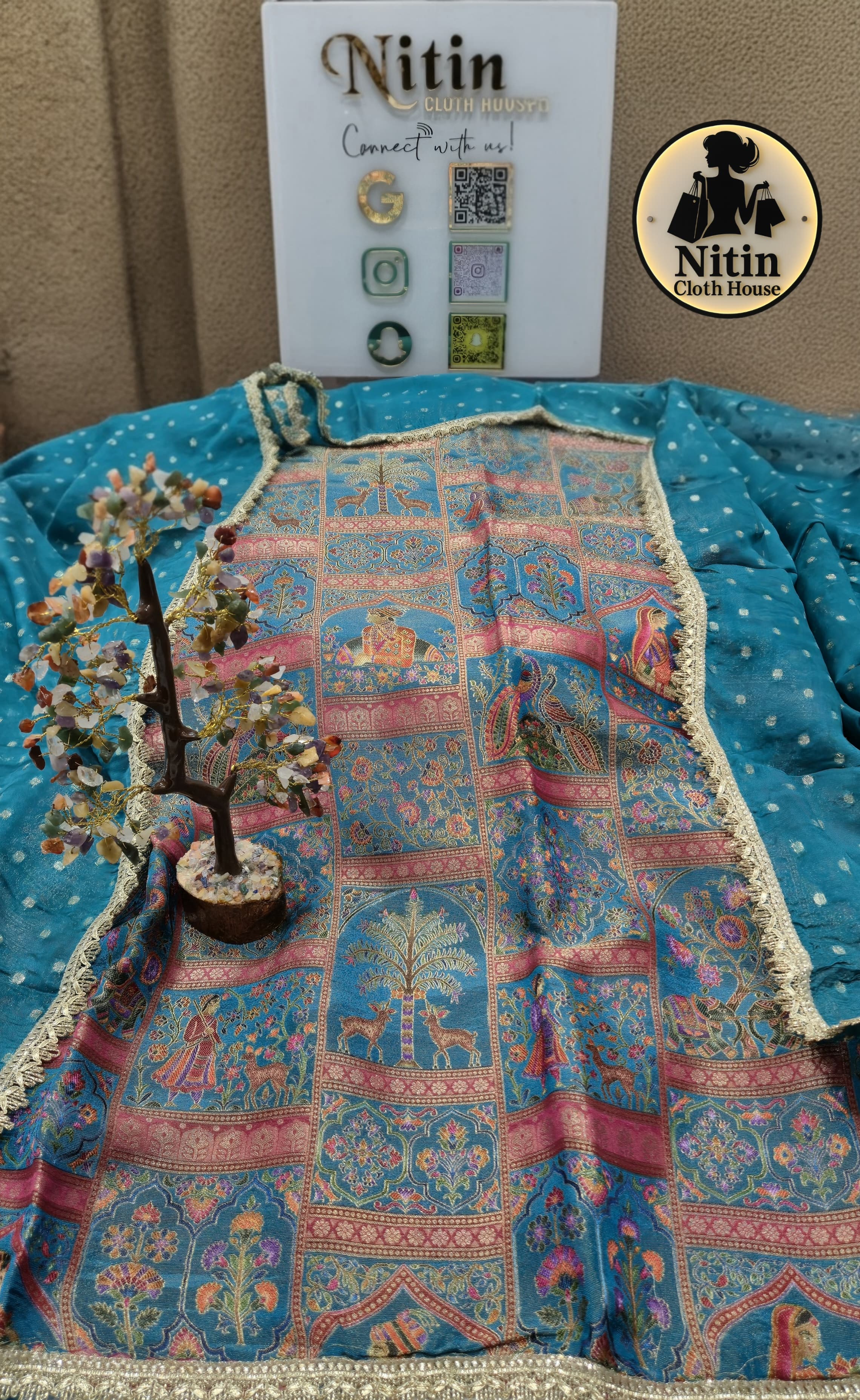 ✨Royal Peacock  Banarasi Suit  with Heritage Motif Dupatta ✨