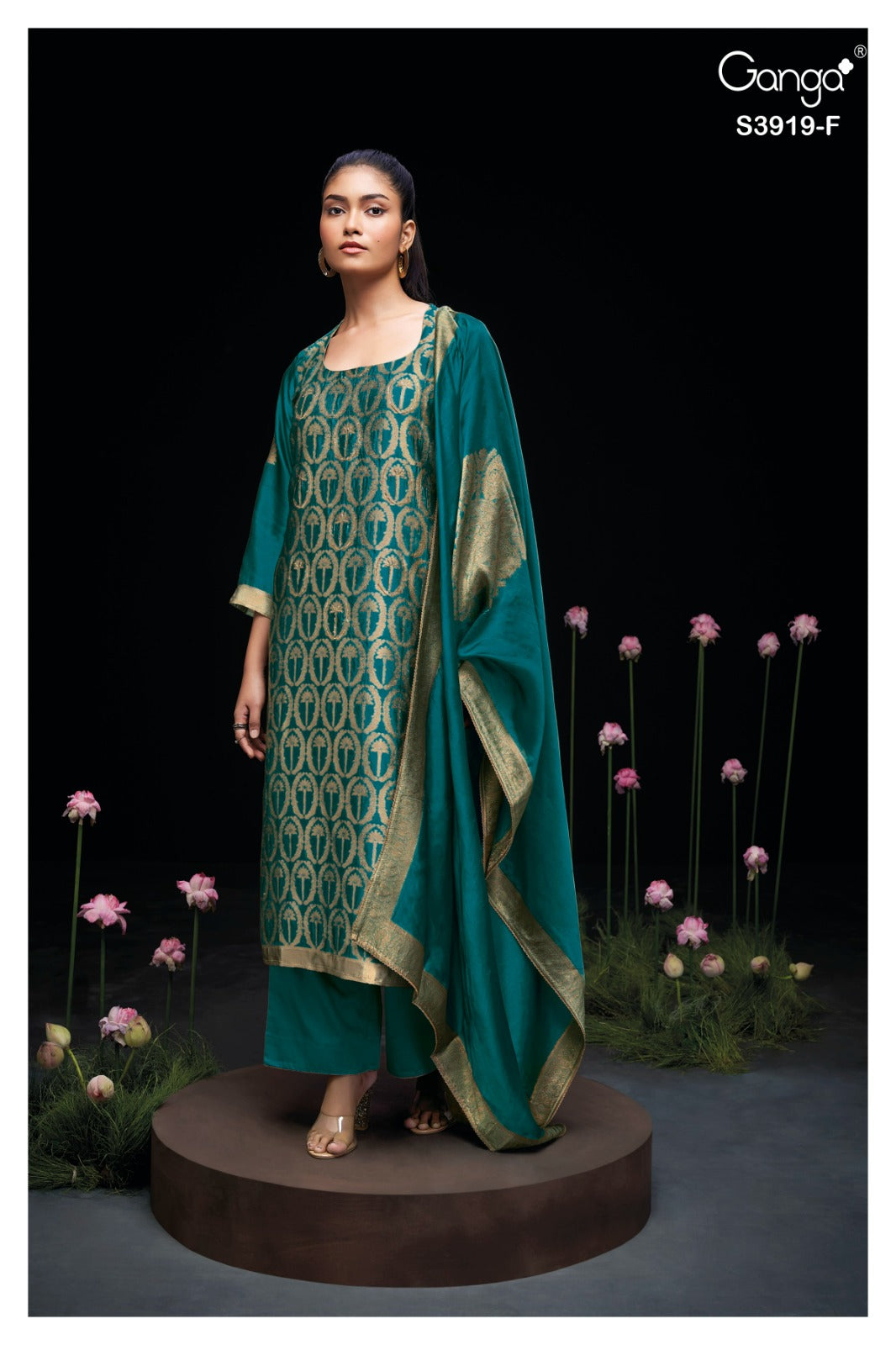 🌿 Ganga's Royal Jacquard Silk Designer Suit Set 🌿