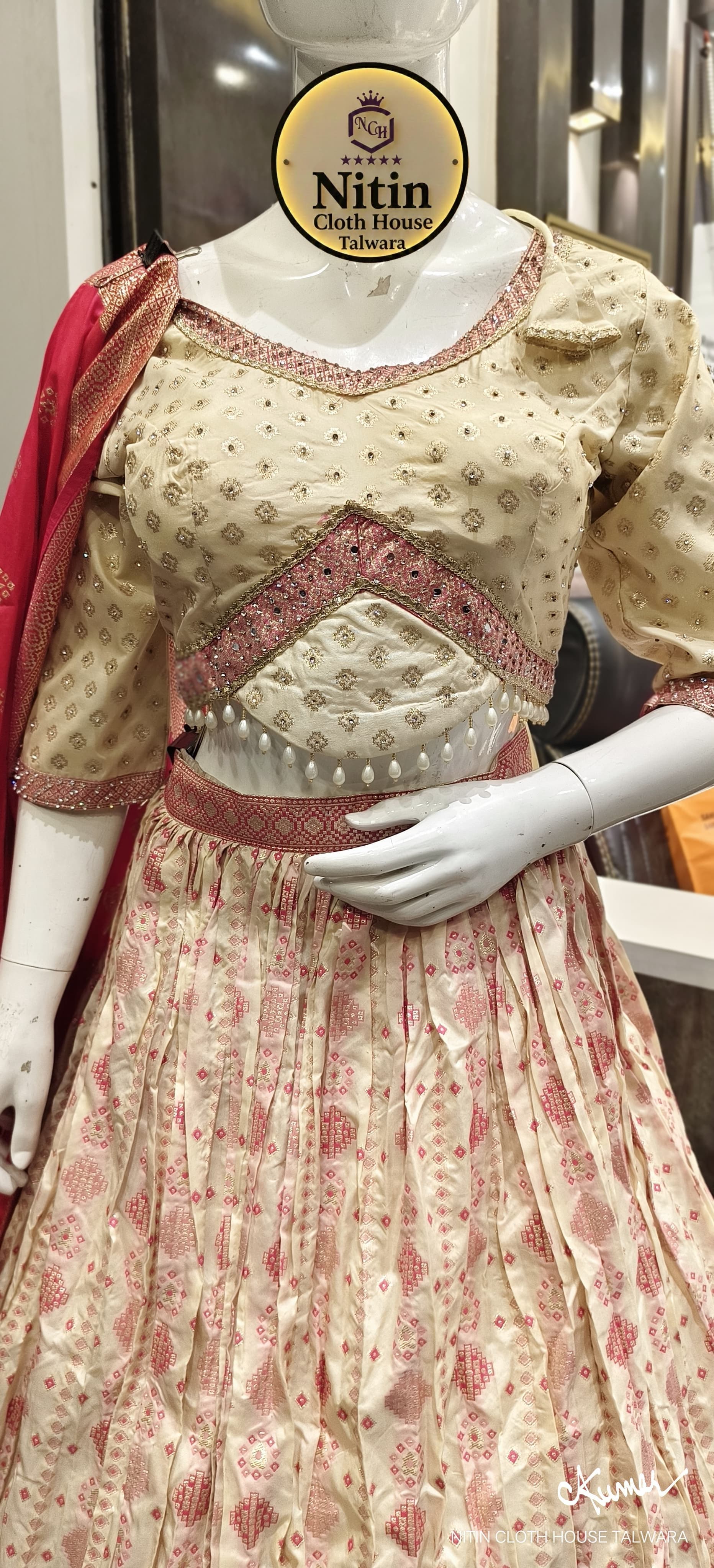 Banarasi Lehenga...♥️