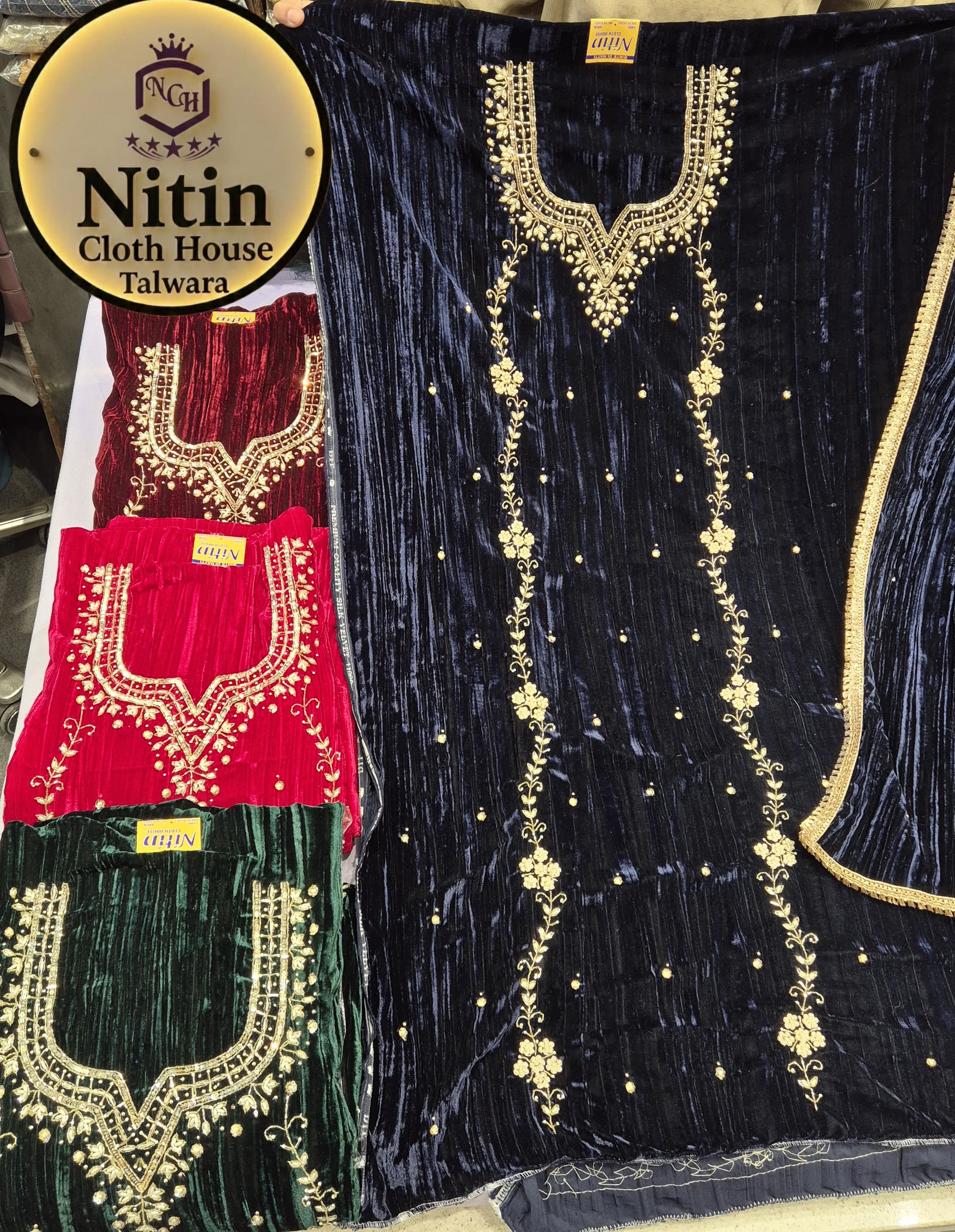 GOLD CRUSH VELVET SUIT